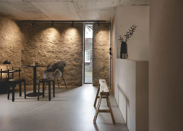 Klara Rooms